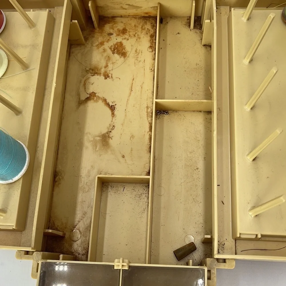 1983 Vintage World Wide Media Folding Sewing Storage